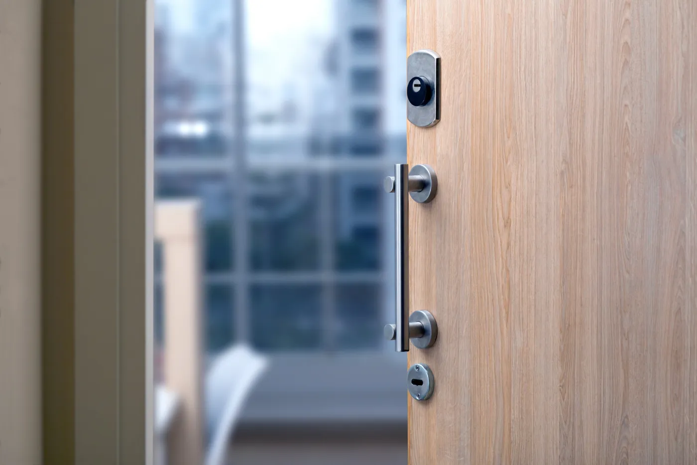 Porte d'appartement sécurisée à Bagnolet (93170), cylindre et serrure posés
